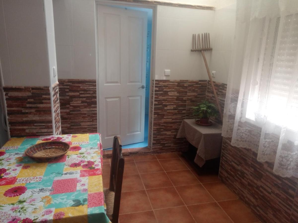 La Trilla Villa Cacin ภายนอก รูปภาพ
